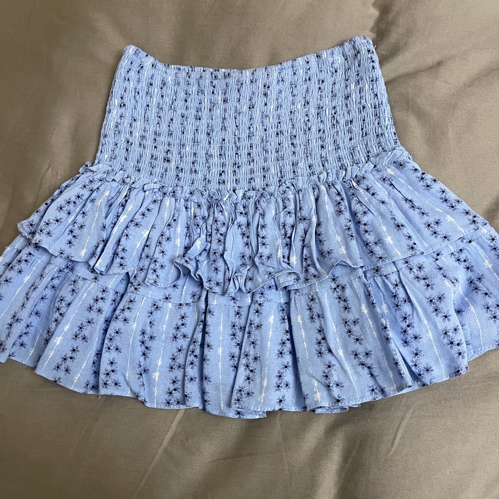 Isabelle’s cabinet worn once skirt